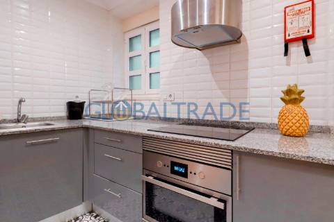 Moradia Totalmente Renovada & Equipada T2 no Porto