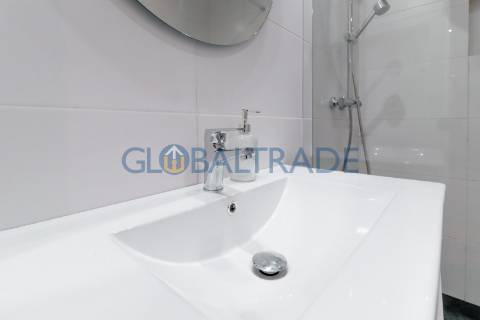 Moradia Totalmente Renovada & Equipada T2 no Porto