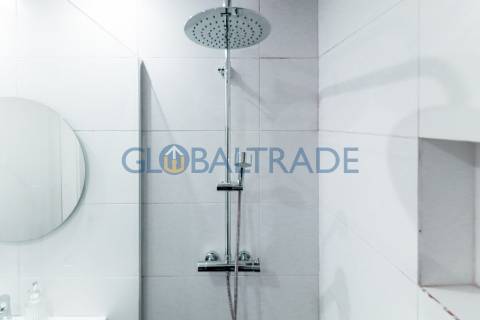 Moradia Totalmente Renovada & Equipada T2 no Porto