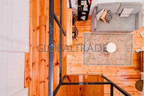 Moradia Totalmente Renovada & Equipada T2 no Porto