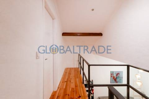 Moradia Totalmente Renovada & Equipada T2 no Porto