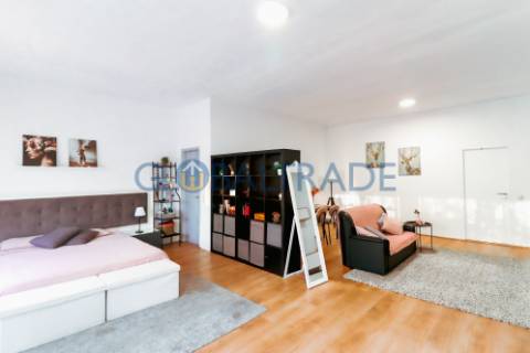 Moradia T3 - Com Habitação T0 R/C em Valongo