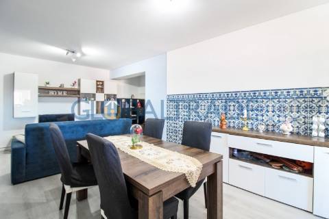 Apartamento T1+1 renovado, totalmente mobilado e equipado no Porto