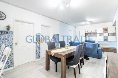 Apartamento T1+1 renovado, totalmente mobilado e equipado no Porto