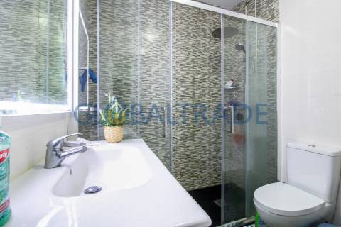 Apartamento T1+1 renovado, totalmente mobilado e equipado no Porto