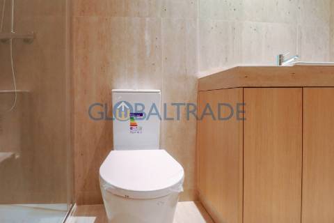 Apartamento T2 Renovado com Terraço em Fânzeres