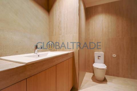 Apartamento T2 Renovado com Terraço em Fânzeres