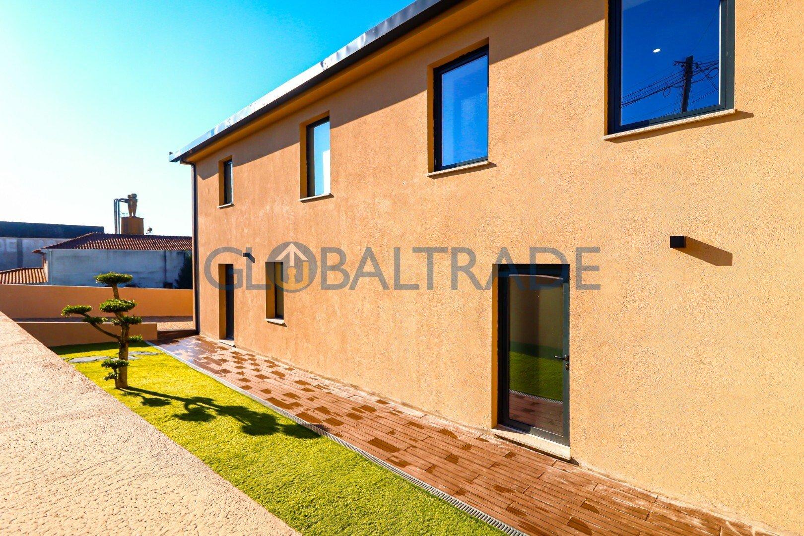 Moradia T3 Nova com 1000m² Terreno em Paços de Ferreira