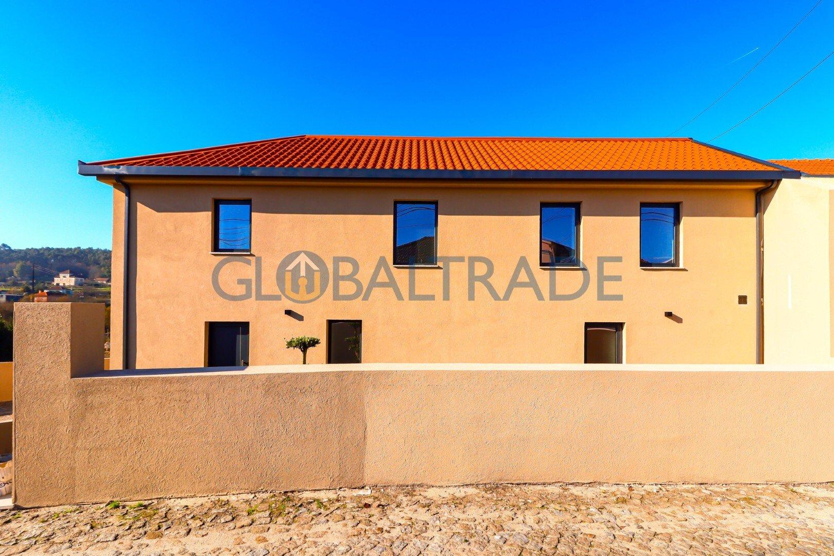 Moradia T3 Nova com 1000m² Terreno em Paços de Ferreira