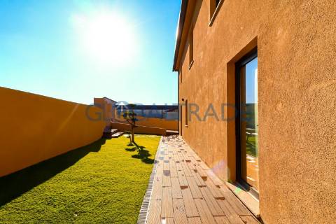Moradia T3 Nova com 1000m² Terreno em Paços de Ferreira