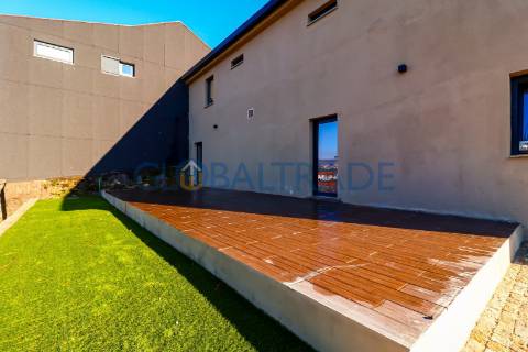 Moradia T3 Nova com 1000m² Terreno em Paços de Ferreira