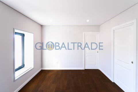 Moradia T3 Nova com 1000m² Terreno em Paços de Ferreira