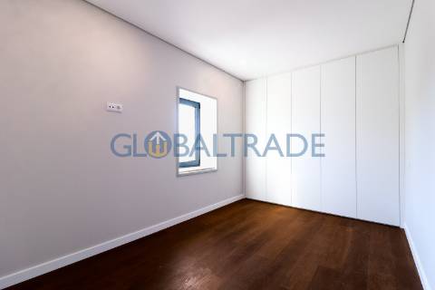 Moradia T3 Nova com 1000m² Terreno em Paços de Ferreira