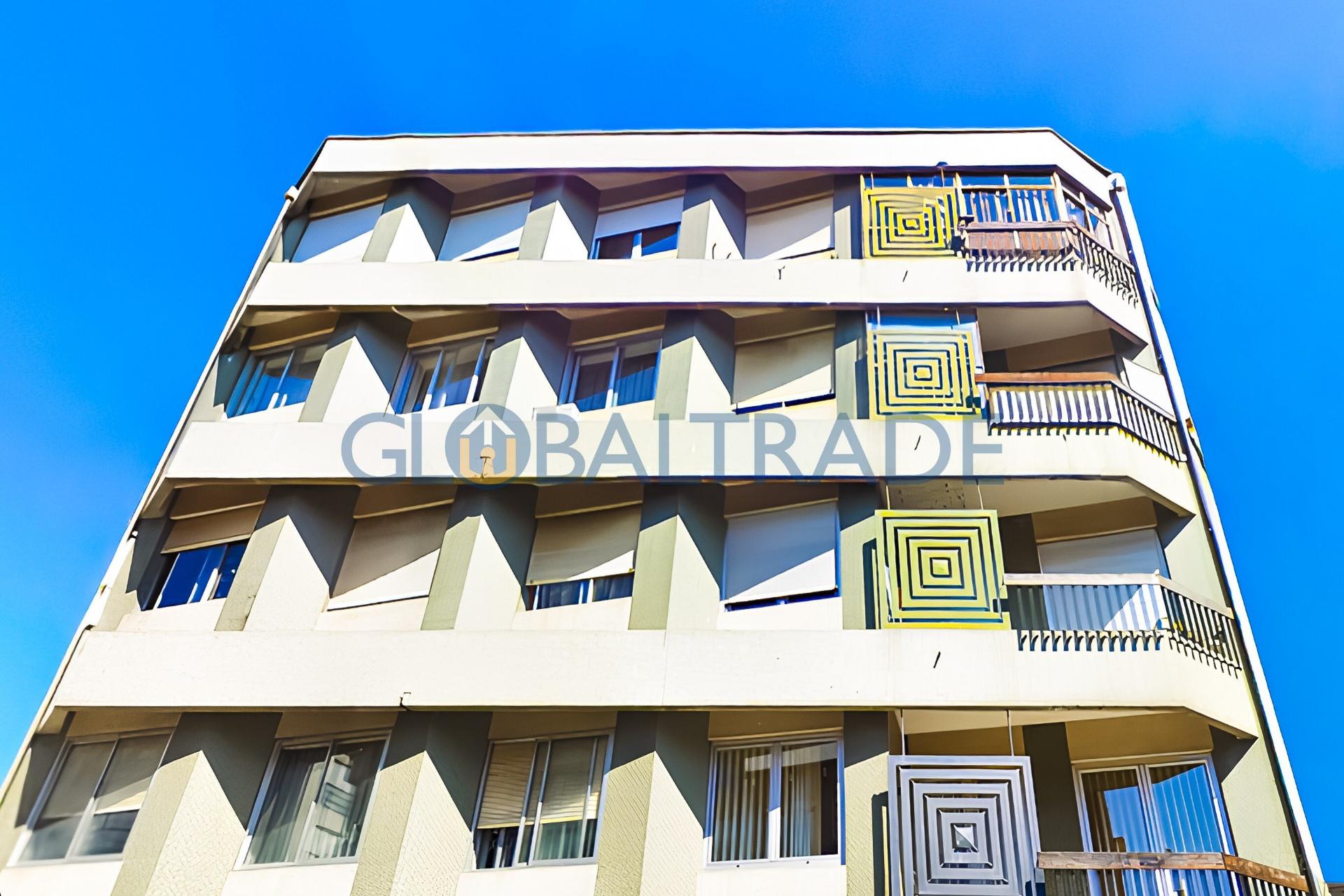 Apartamento T1+1 no coração do Porto