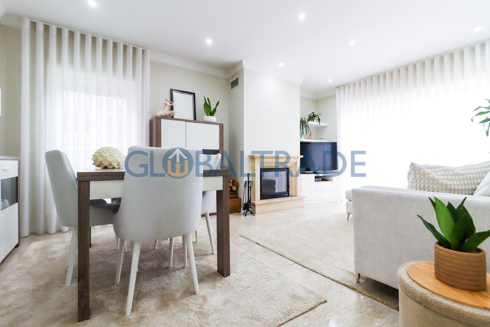 Apartamento T2 Renovado em Jovim