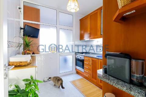 Apartamento T2 Renovado em Jovim