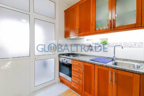 Apartamento T2 Renovado em Jovim