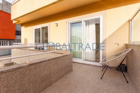 Apartamento T2 Renovado em Jovim