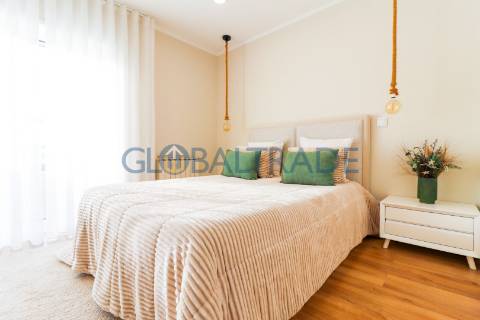 Apartamento T2 Renovado em Jovim