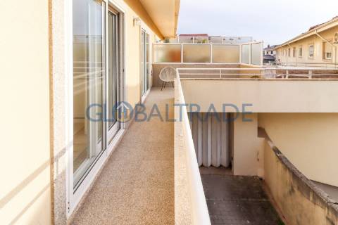 Apartamento T2 Renovado em Jovim