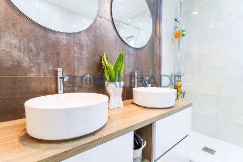 Apartamento T2 Renovado em Jovim