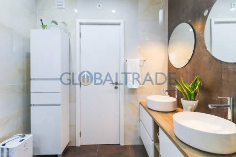 Apartamento T2 Renovado em Jovim