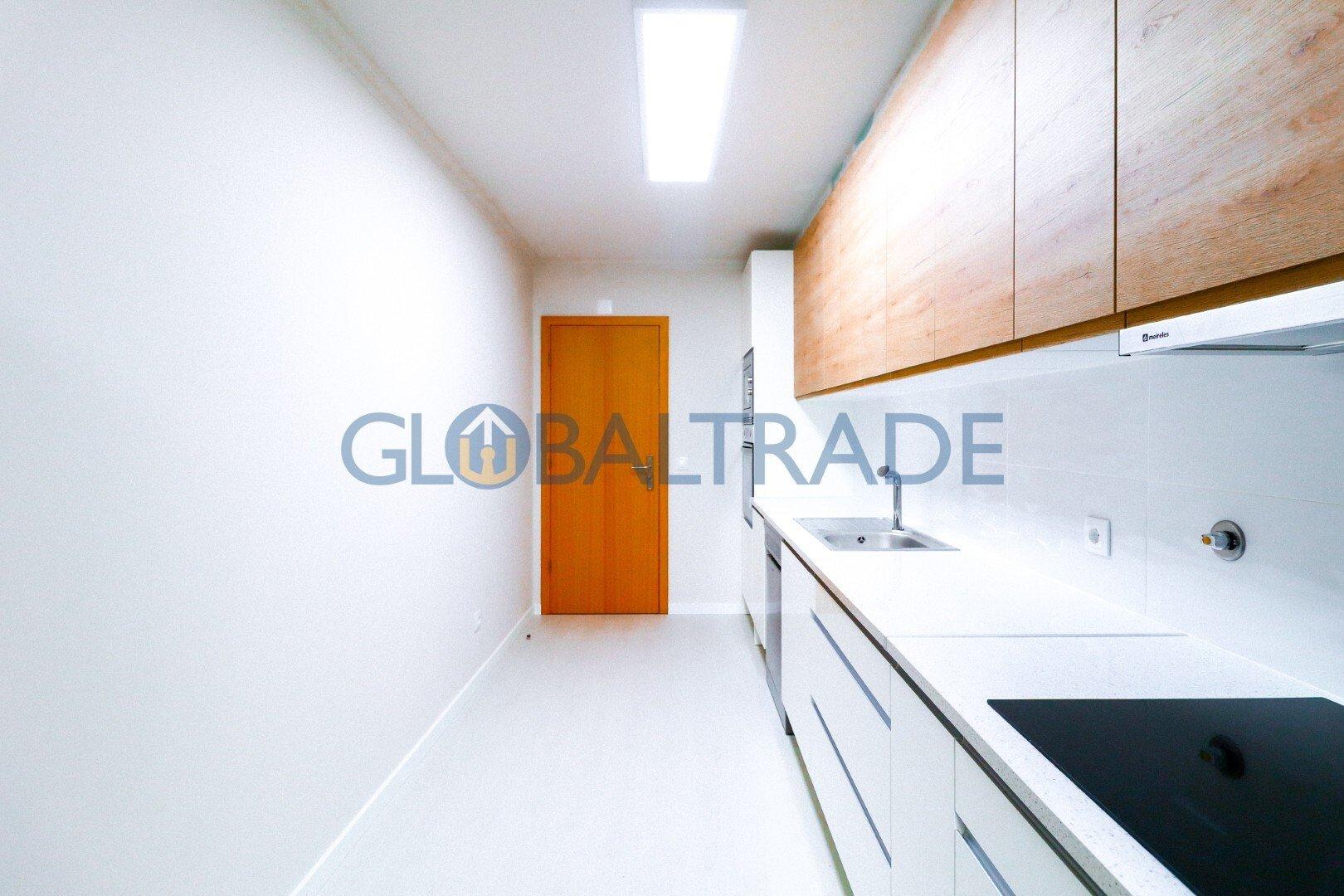 Apartamento T2+1 Renovado & Equipado em Gondomar