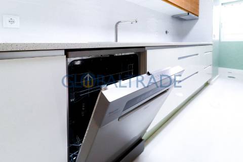 Apartamento T2+1 Renovado & Equipado em Gondomar