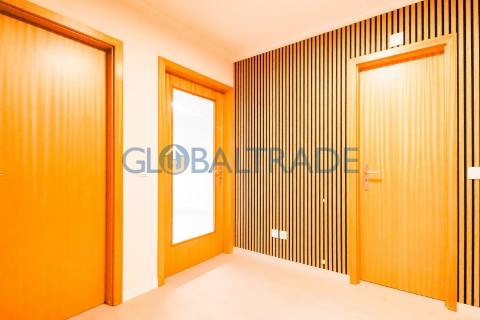 Apartamento T2+1 Renovado & Equipado em Gondomar