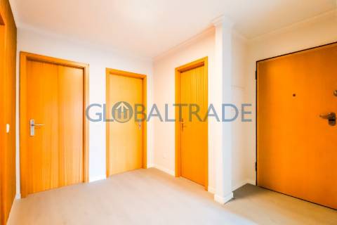 Apartamento T2+1 Renovado & Equipado em Gondomar