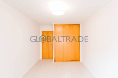 Apartamento T2+1 Renovado & Equipado em Gondomar