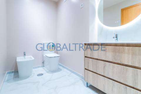 Apartamento T2+1 Renovado & Equipado em Gondomar