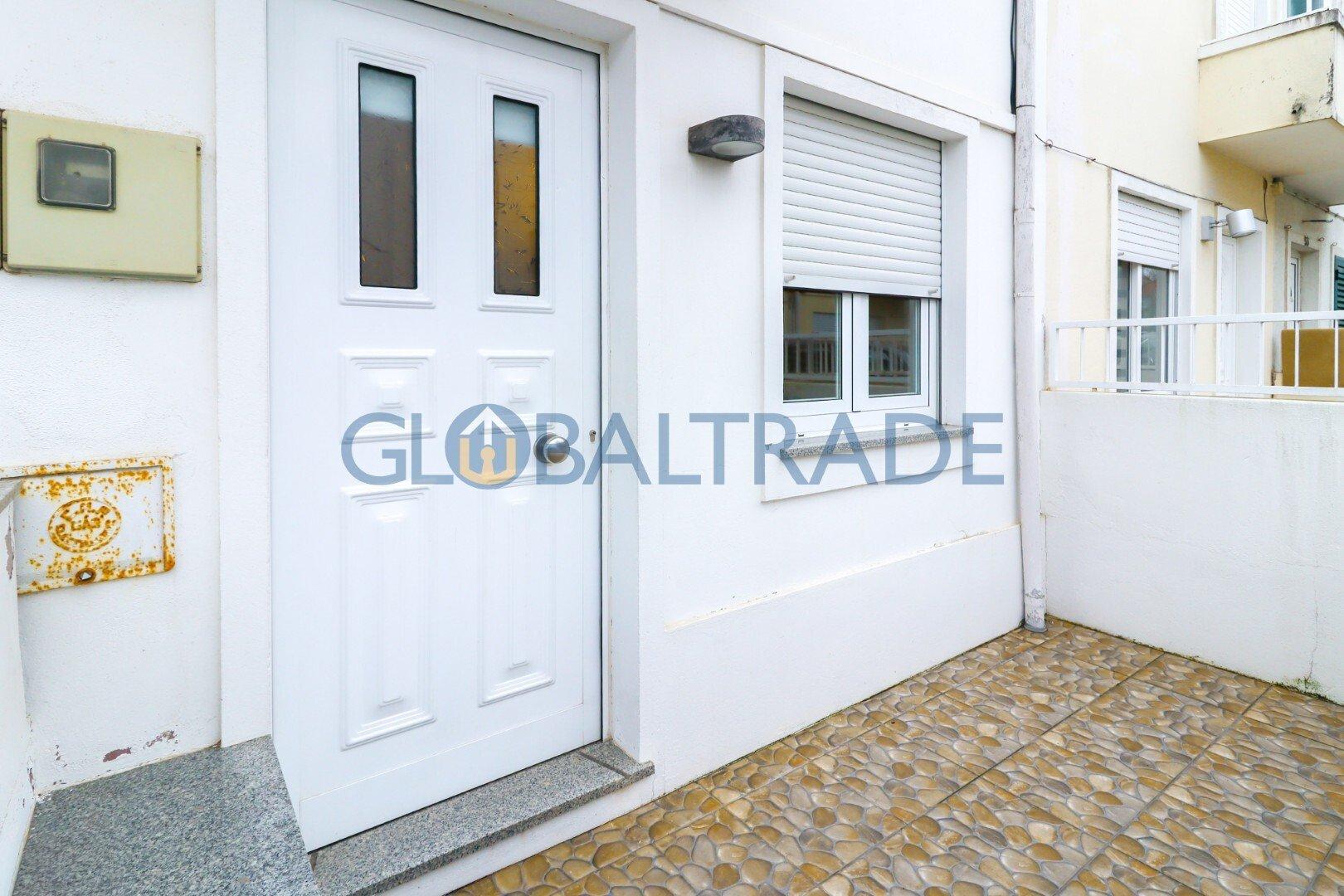 Moradia T2 Renovada com terraço no Porto