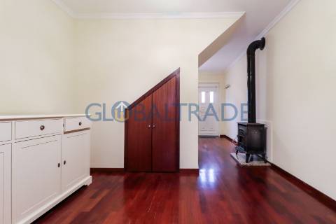 Moradia T2 Renovada com terraço no Porto