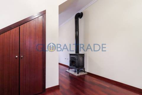 Moradia T2 Renovada com terraço no Porto