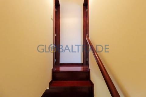 Moradia T2 Renovada com terraço no Porto