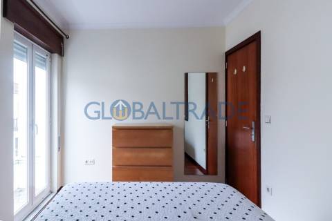 Moradia T2 Renovada com terraço no Porto