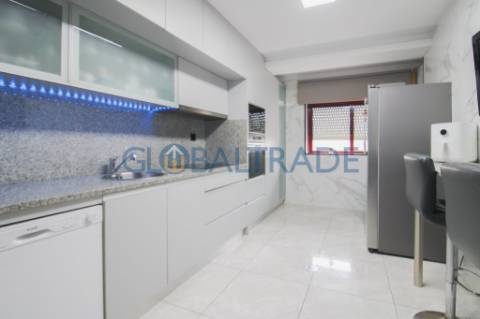 Apartamento T3 Renovado em Rio Tinto