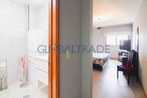 Apartamento T3 Renovado em Rio Tinto