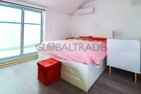 Duplex T1+1 em Condomínio fechado na Maia