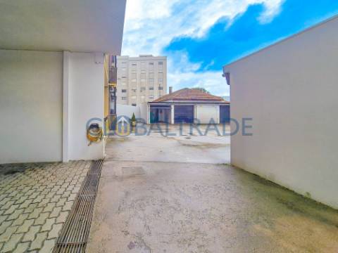 Duplex T1+1 em Condomínio fechado na Maia