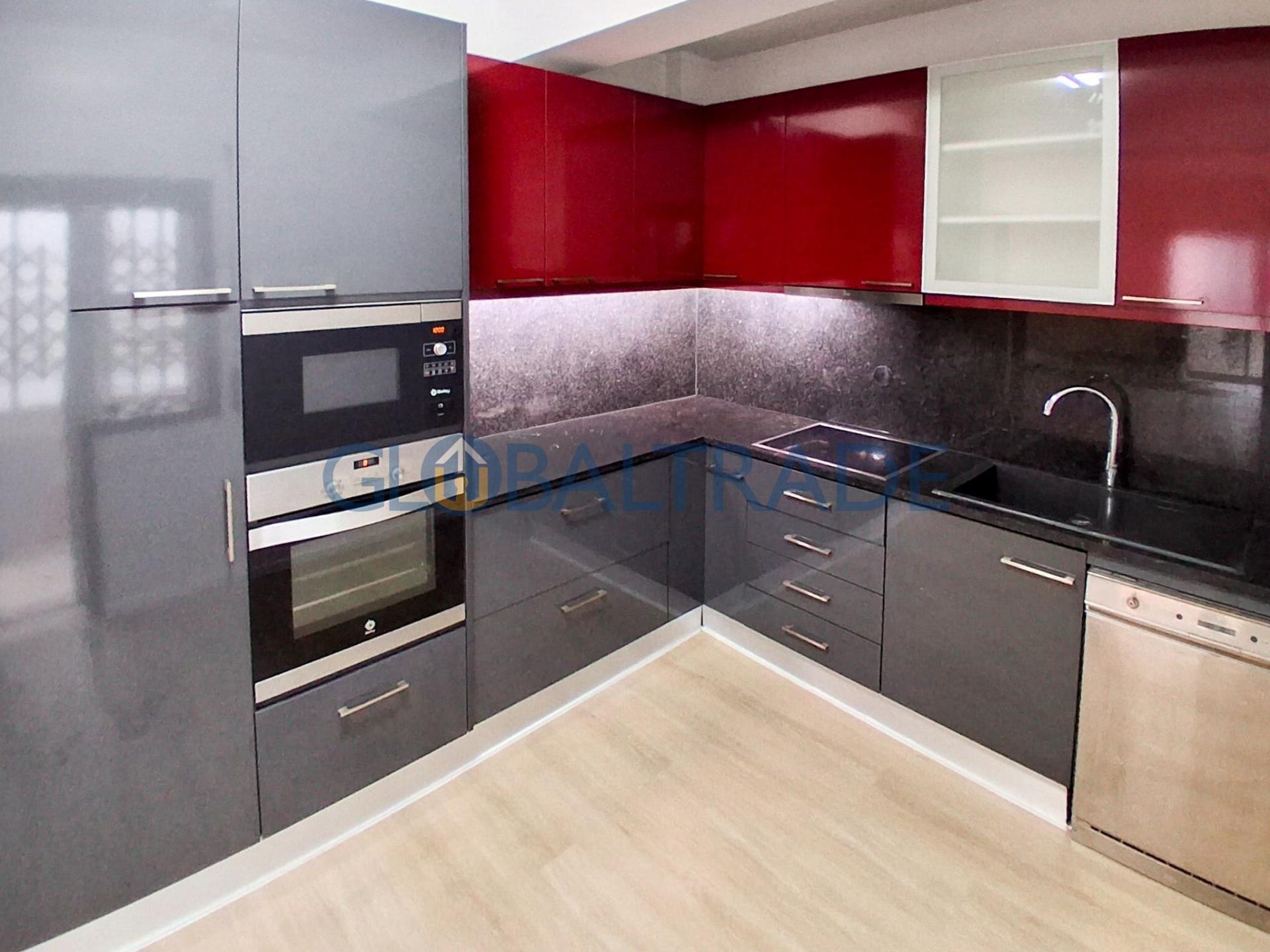 Apartamento T2 Renovado em Baguim do Monte