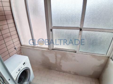 Apartamento T2 Renovado em Baguim do Monte