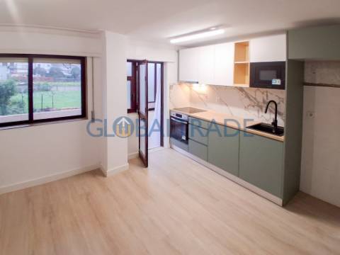 Apartamento T2 Renovado & Equipado em Rio Tinto