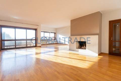 Apartamento T4 na Encosta do Douro — Gondomar