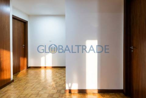 Apartamento T4 na Encosta do Douro — Gondomar