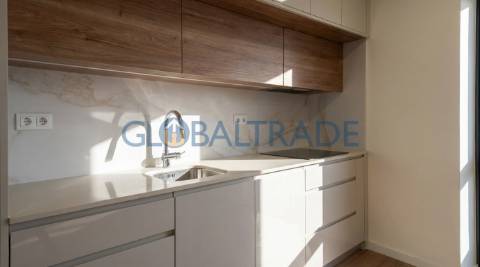 Apartamento T2 Renovado & Equipado em Matosinhos