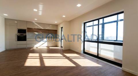 Apartamento T2 Renovado & Equipado em Matosinhos