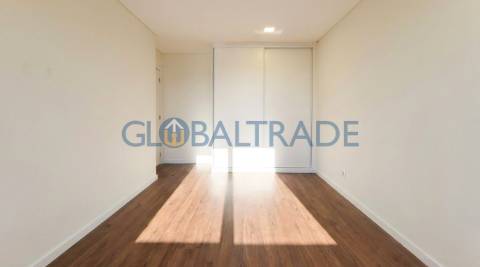 Apartamento T2 Renovado & Equipado em Matosinhos