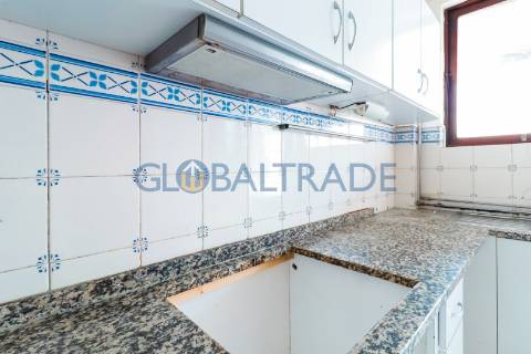 Duplex T5 na Constituição — Porto